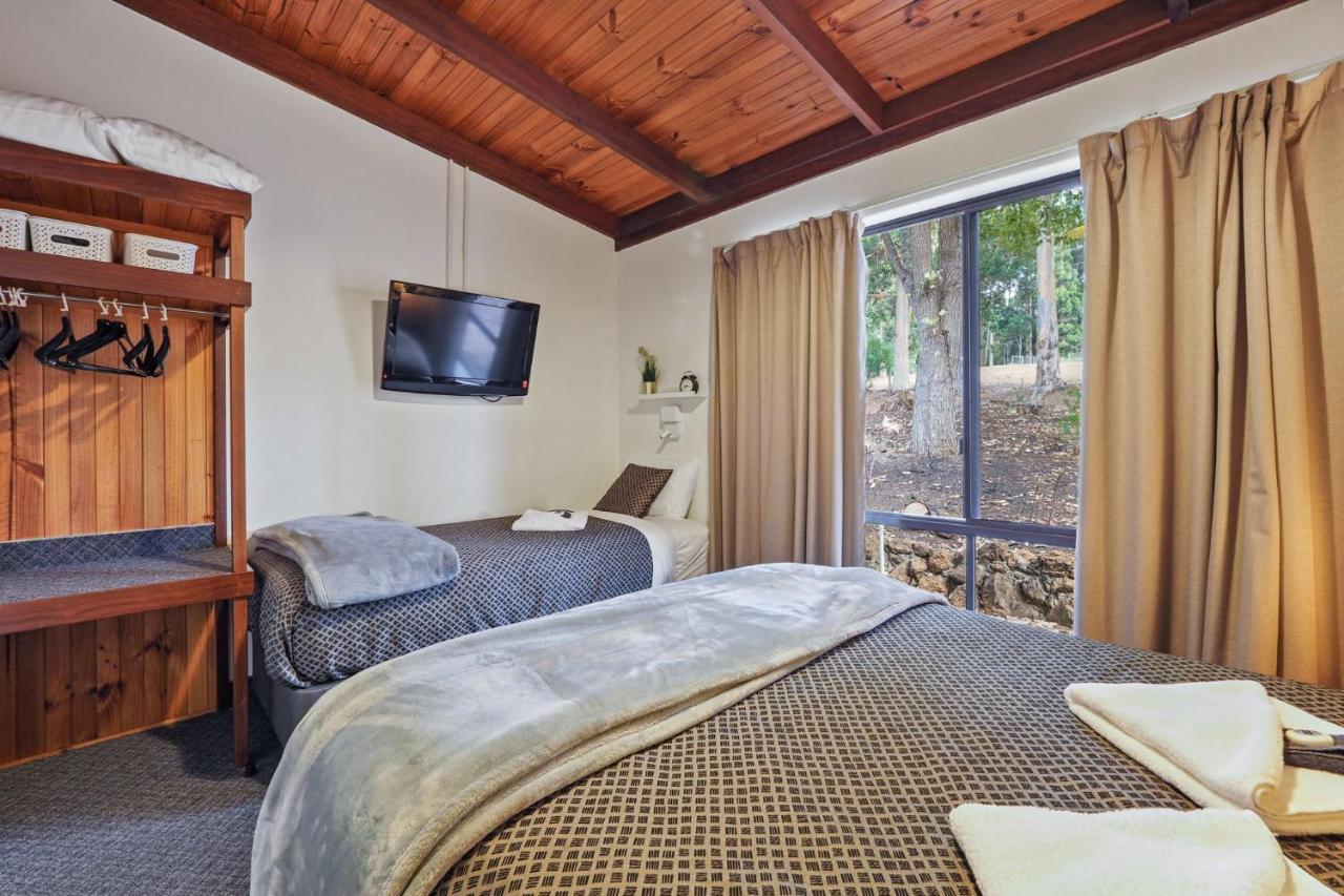 Forest Lodge Resort Пембертон Экстерьер фото