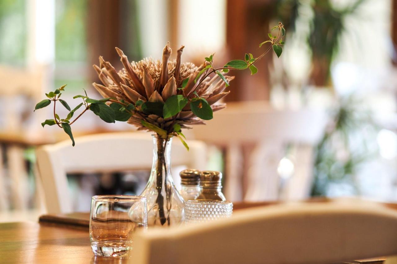 Forest Lodge Resort Пембертон Экстерьер фото