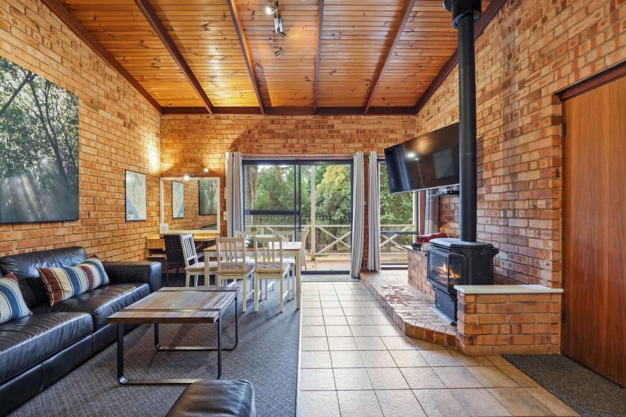Forest Lodge Resort Пембертон Экстерьер фото