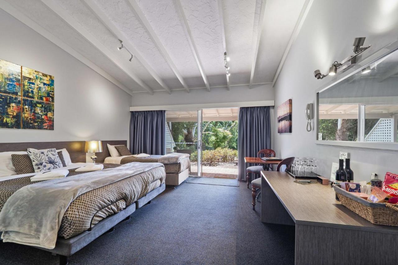 Forest Lodge Resort Пембертон Экстерьер фото